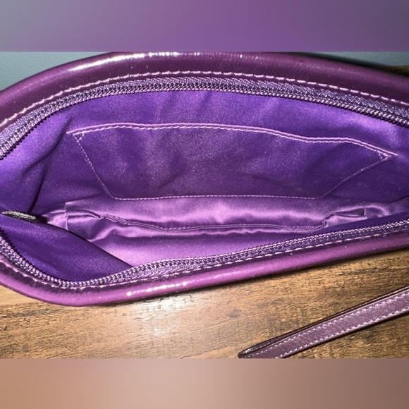 Coach Madison Signature Op Art Deep Purple Large Wristlet. - Picture 3 of 5